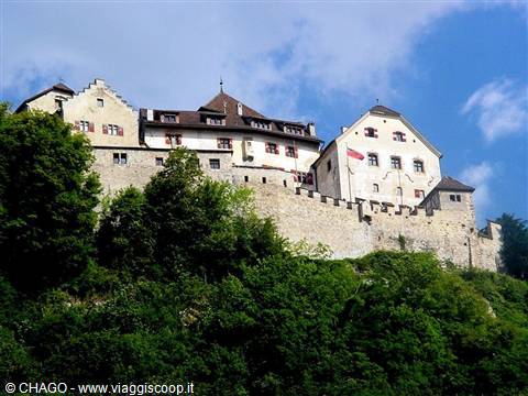 il castello dal basso