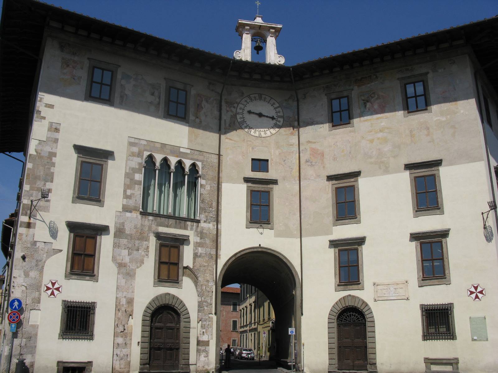 Palazzo dell'Orologio in Piazza dei Cavalieri a Pisa