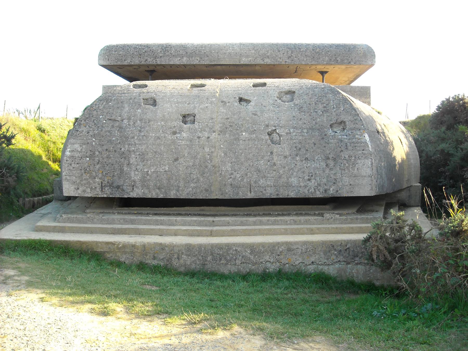 bunker da avvistamento da qui comandavano i cannoni 