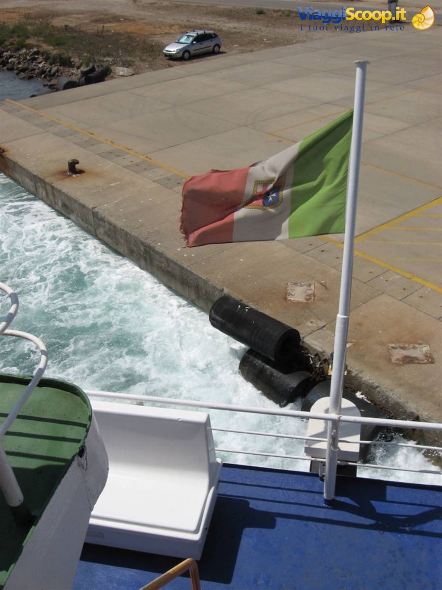 Partenza dal porticiolo di Calasetta