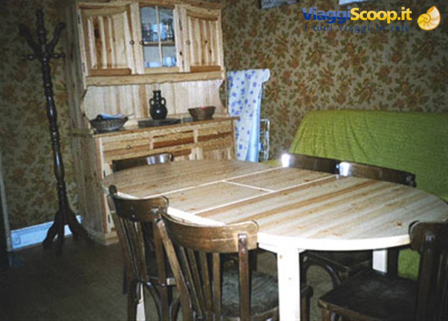 Sala da pranzo spaziosa e luminosa