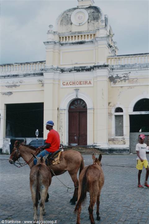 Stazione di Cachoiera ( da dove un tempo partiva la canna da zucchero per Salvador)