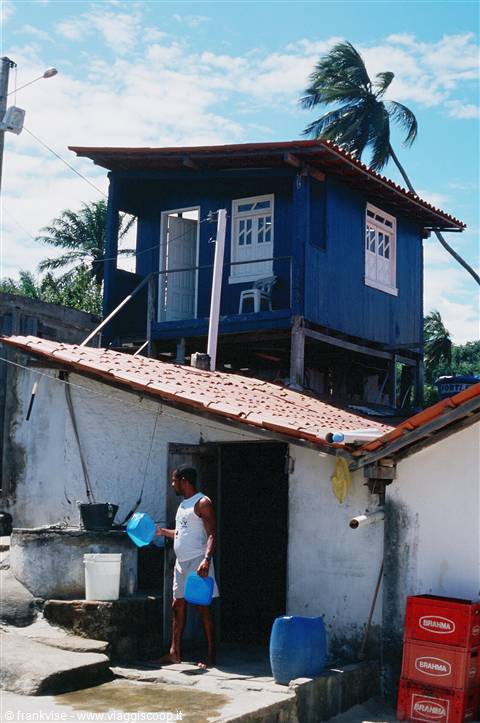 Una delle tante barracas de praia sulla "orla" ( la strada costiera di Salvador)