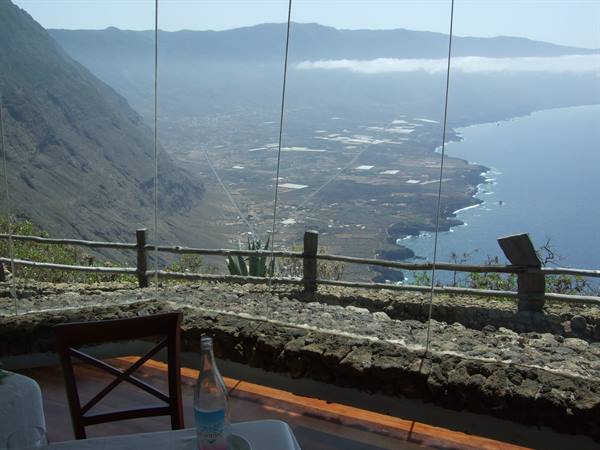 El Hierro - Restaurante Mirador Manrique (mesa con vista)