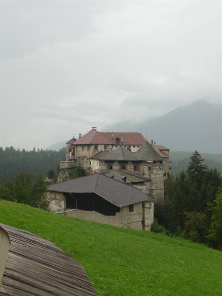 CASTELLO DI RODENGO