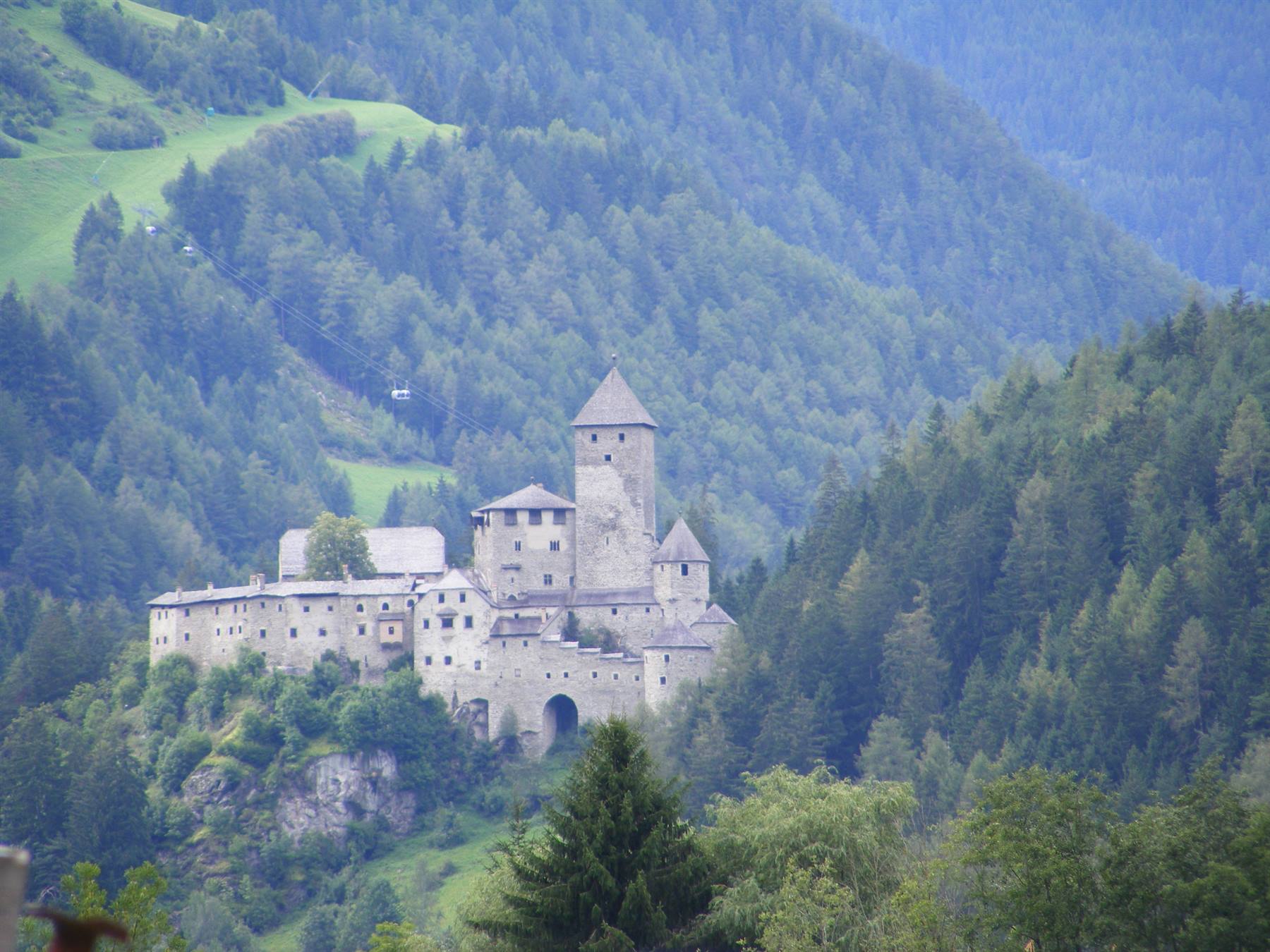TURES: CASTELLO DI TAUFERS