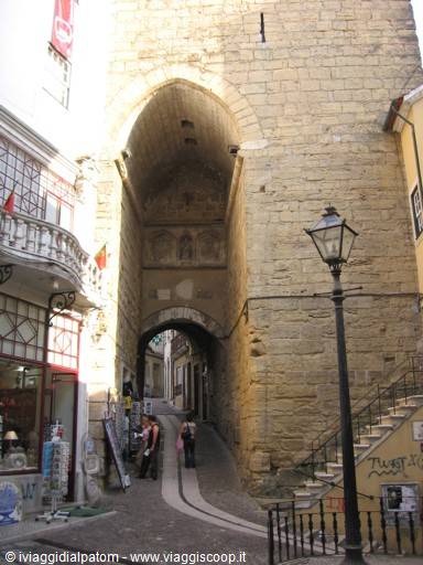 Coimbra: Arco de Almedina