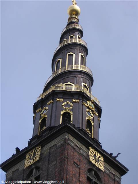Copenaghen, il campanile di Vor Frelsers kirke a Christianhavn