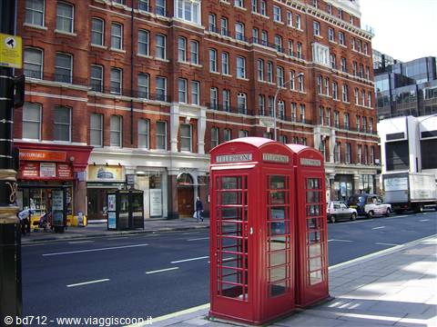 Cabine telefoniche in Victoria Street