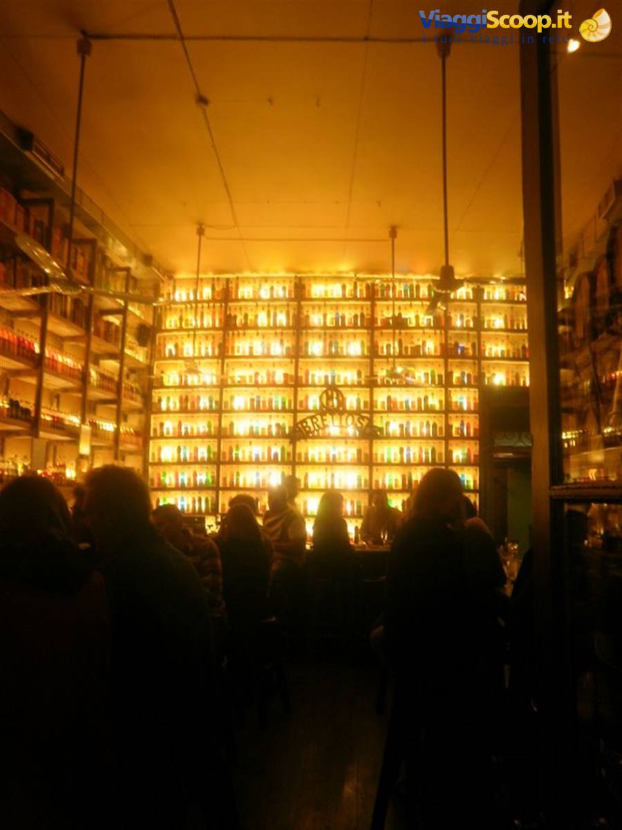 Atene by night