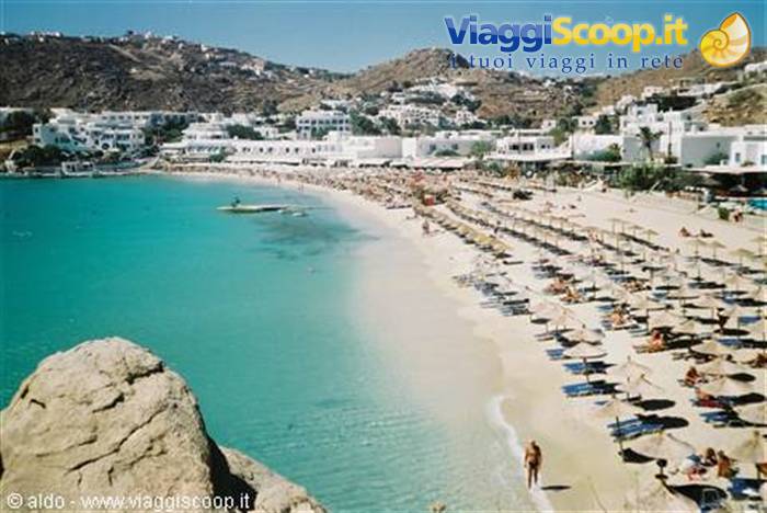 "Spiaggia Plati Gialos"