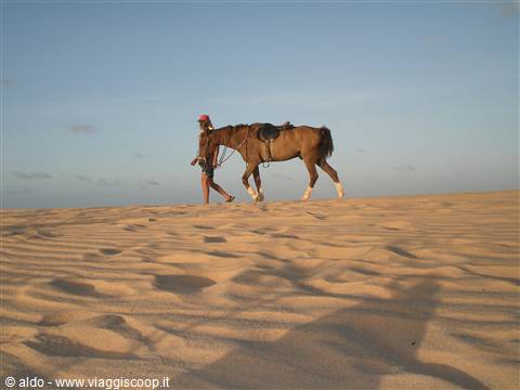 le dune intorno canoa