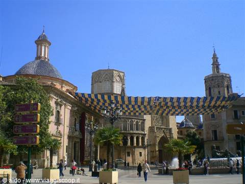 Plaza de la Virgin