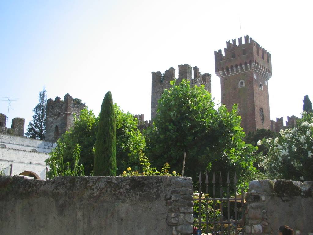 Lazise