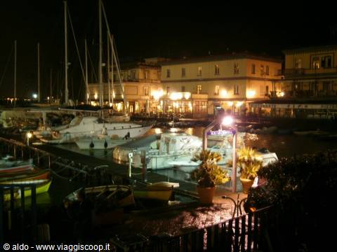 Borgo Marinaro by night