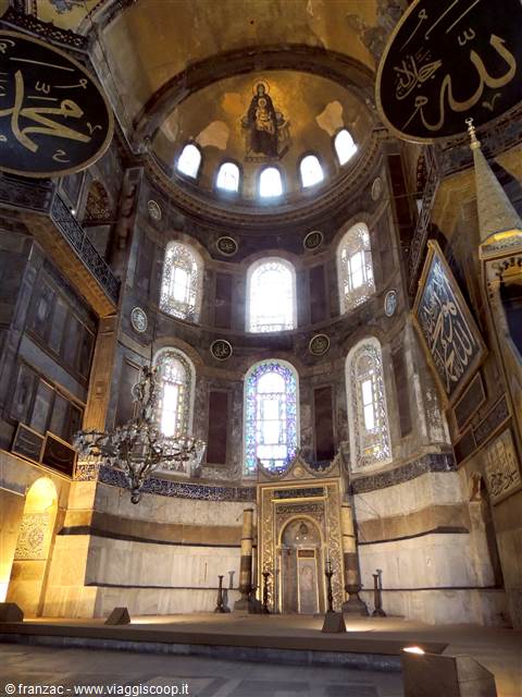 Istanbul - la Basilica di Santa Sofia - interno