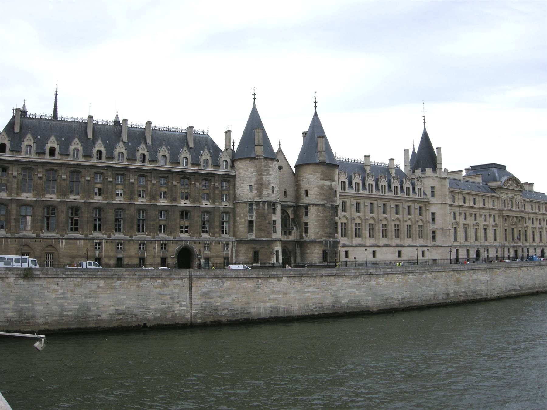 Palazzo della Concergerie