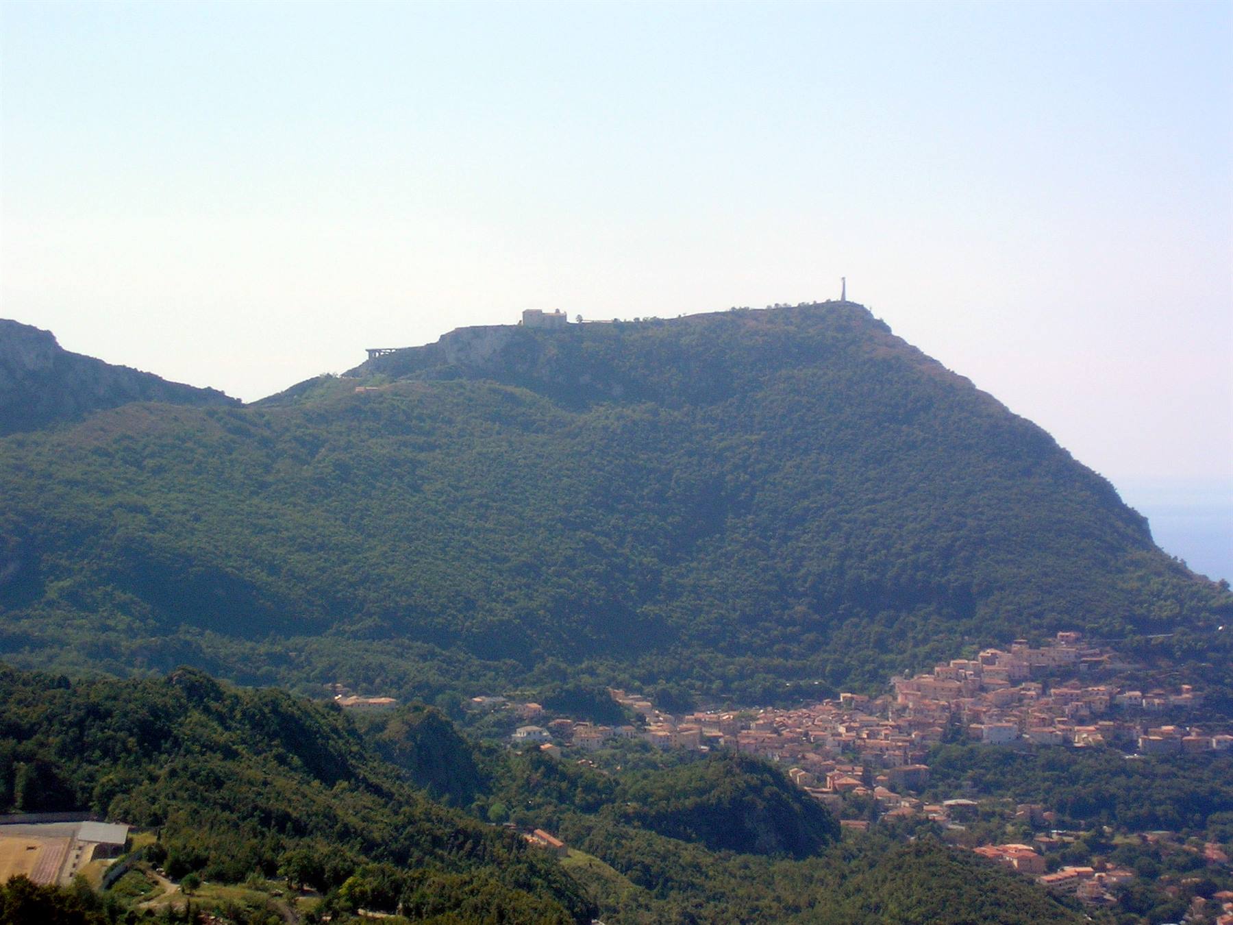 cristo di Maratea visto dall'alto