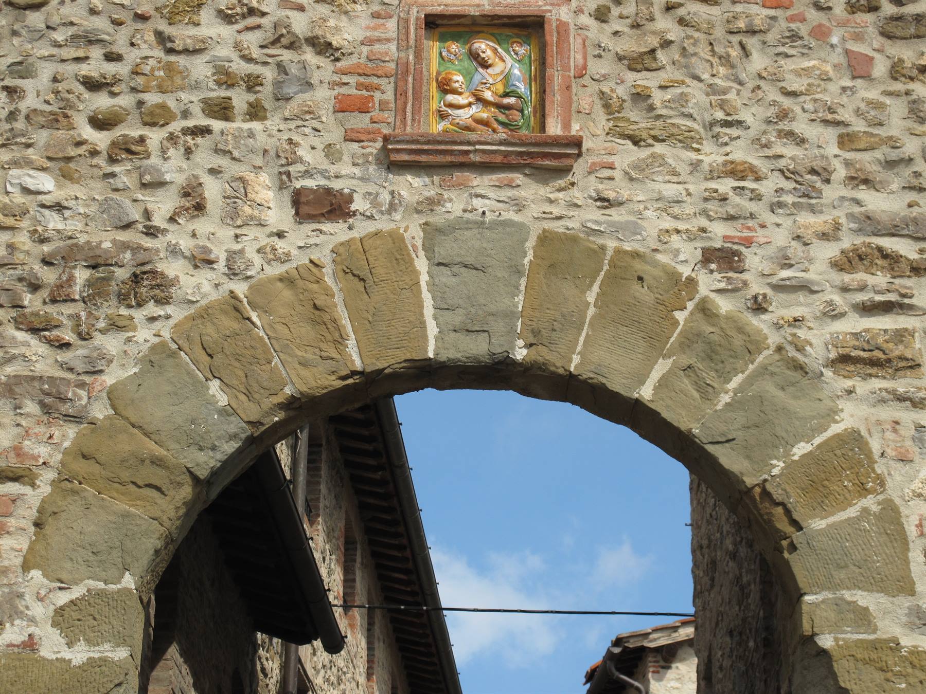 il borgo di San Gusmè - particolare porta-