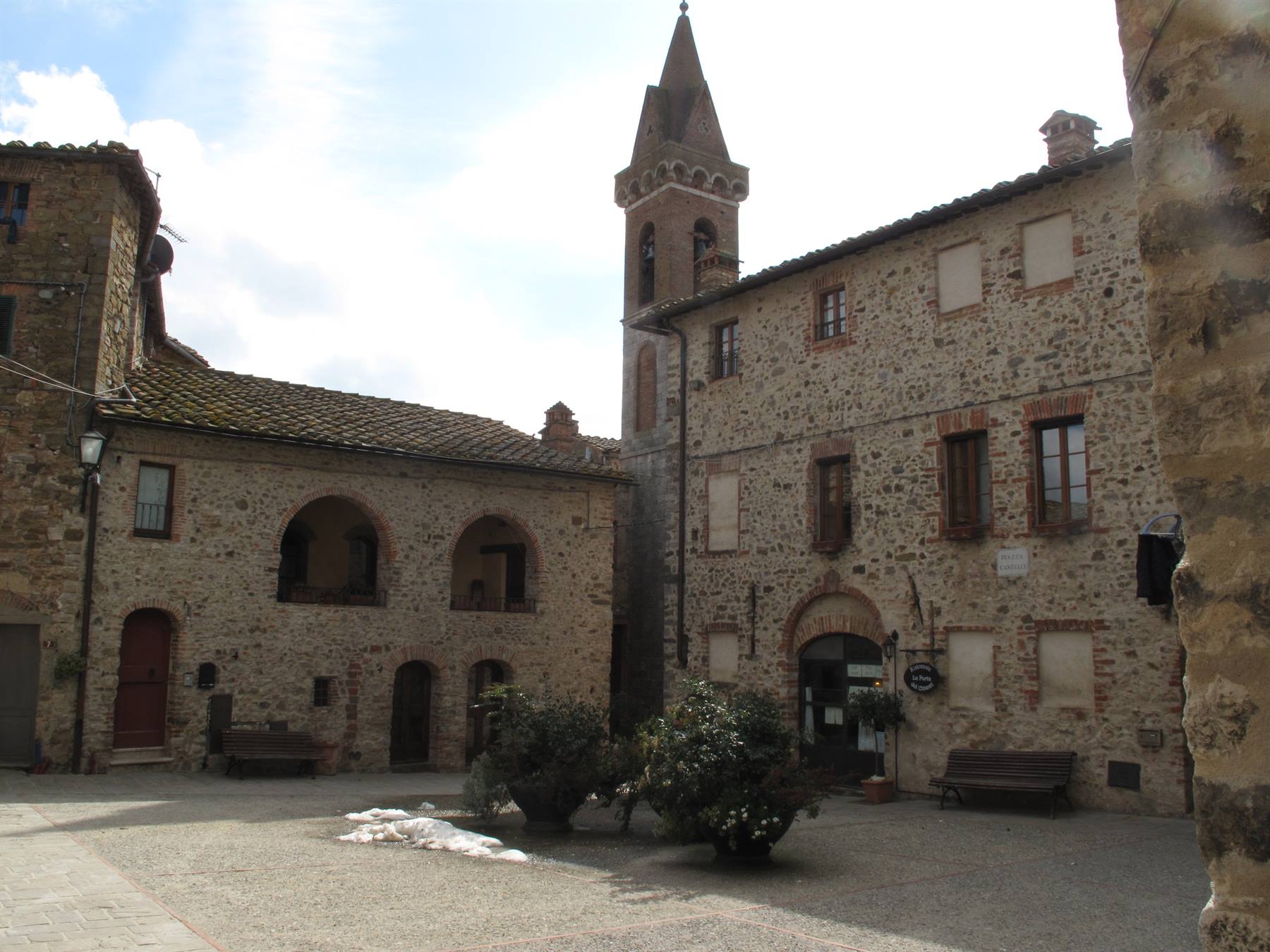 il borgo di San Gusmè