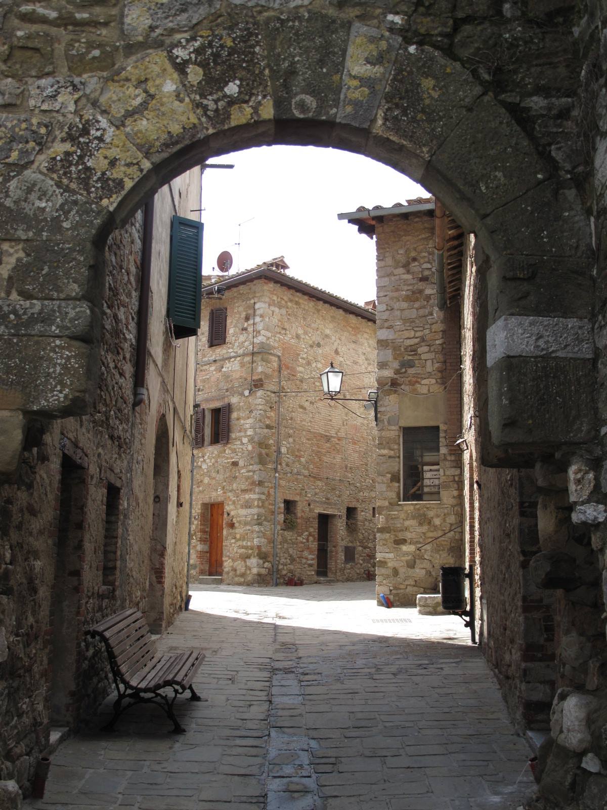 il borgo di San Gusmè