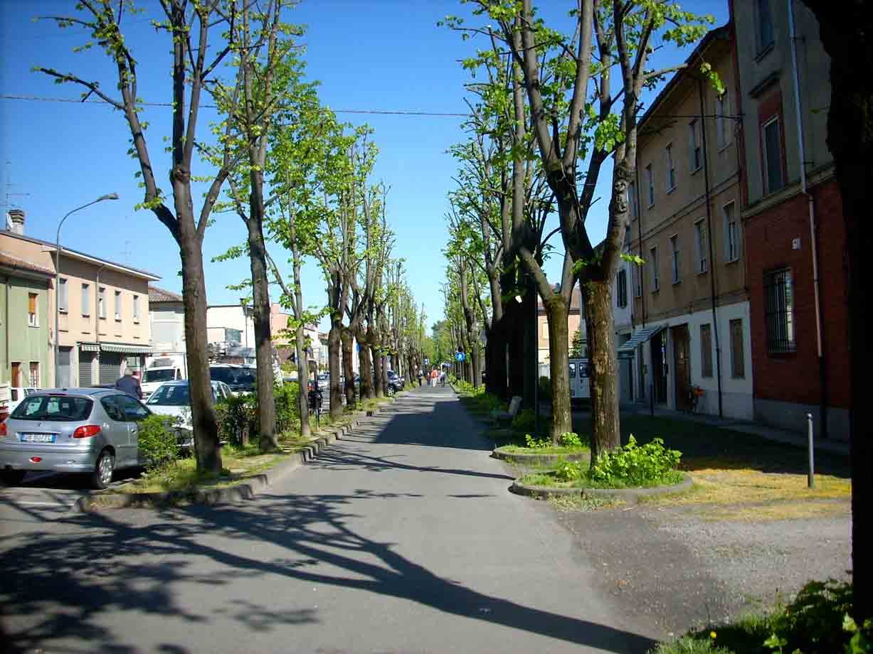 Un viale dove un tempo c'erano le mura fortificate