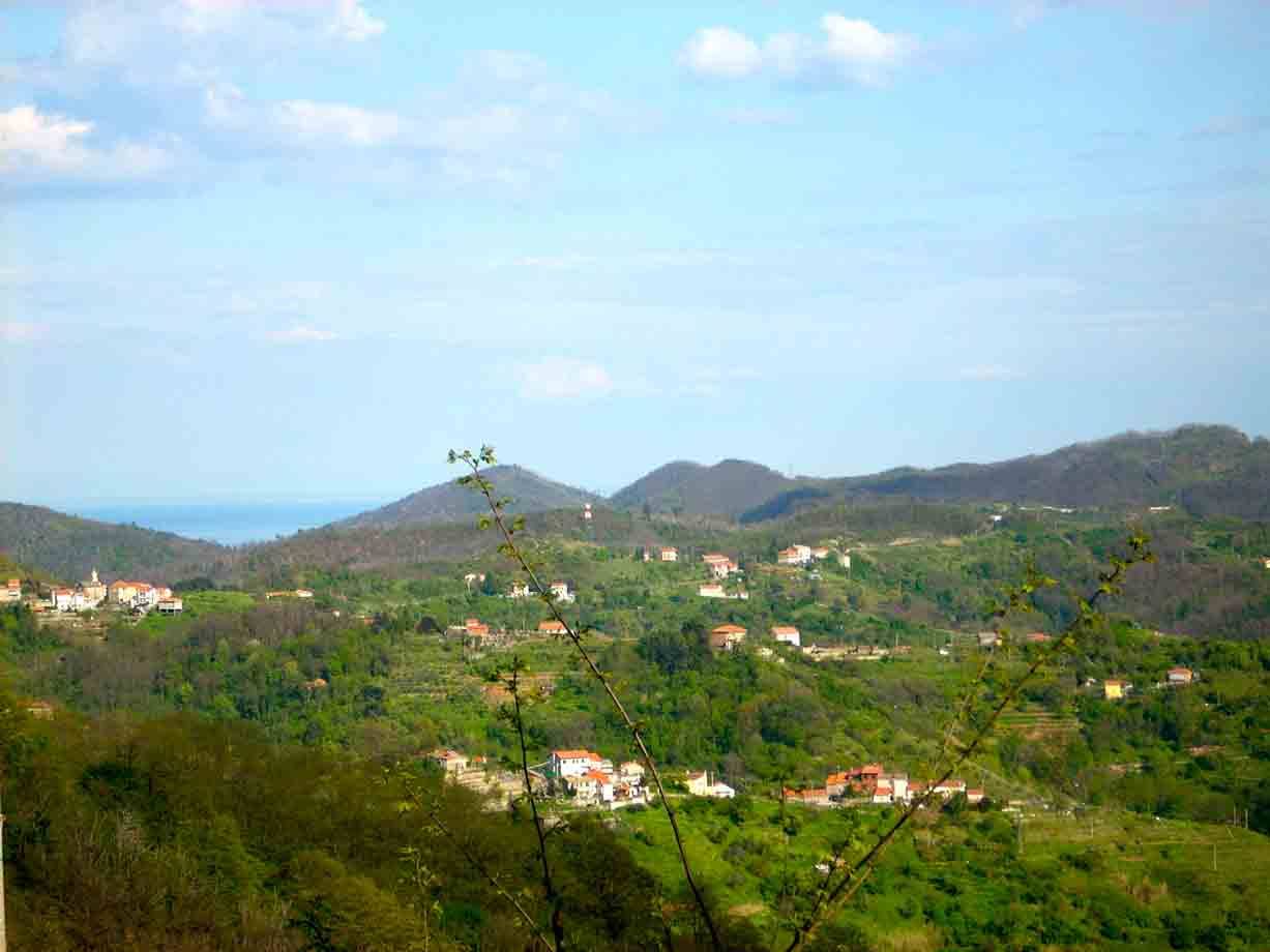 Panorama da Altare, con il mare in lontananza