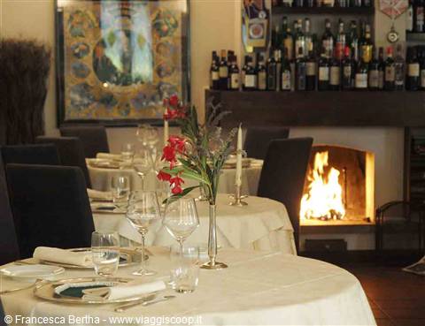 Nella sala del Ristorante San Marco di Canelli