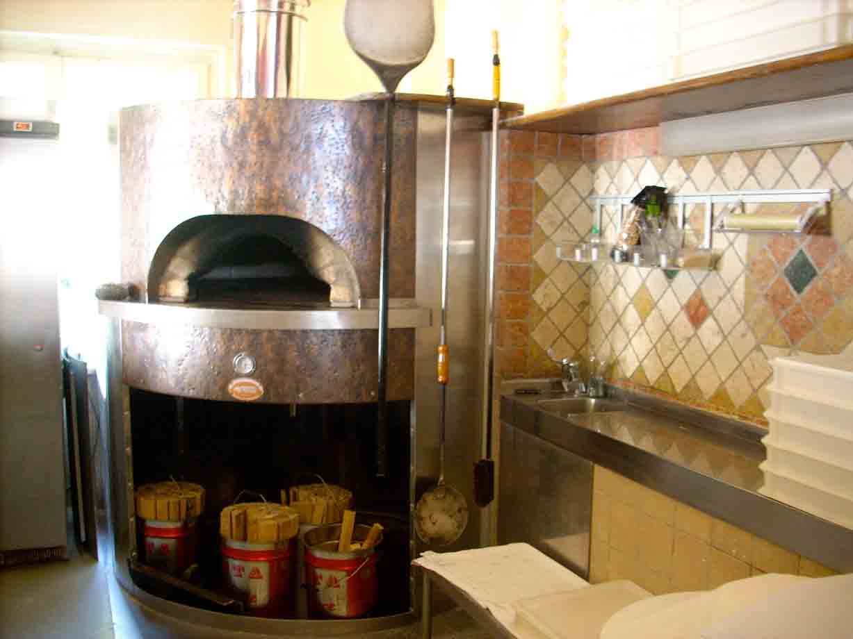 Il forno a legna del Ristorante Pizzeria Caffè del Tranvai