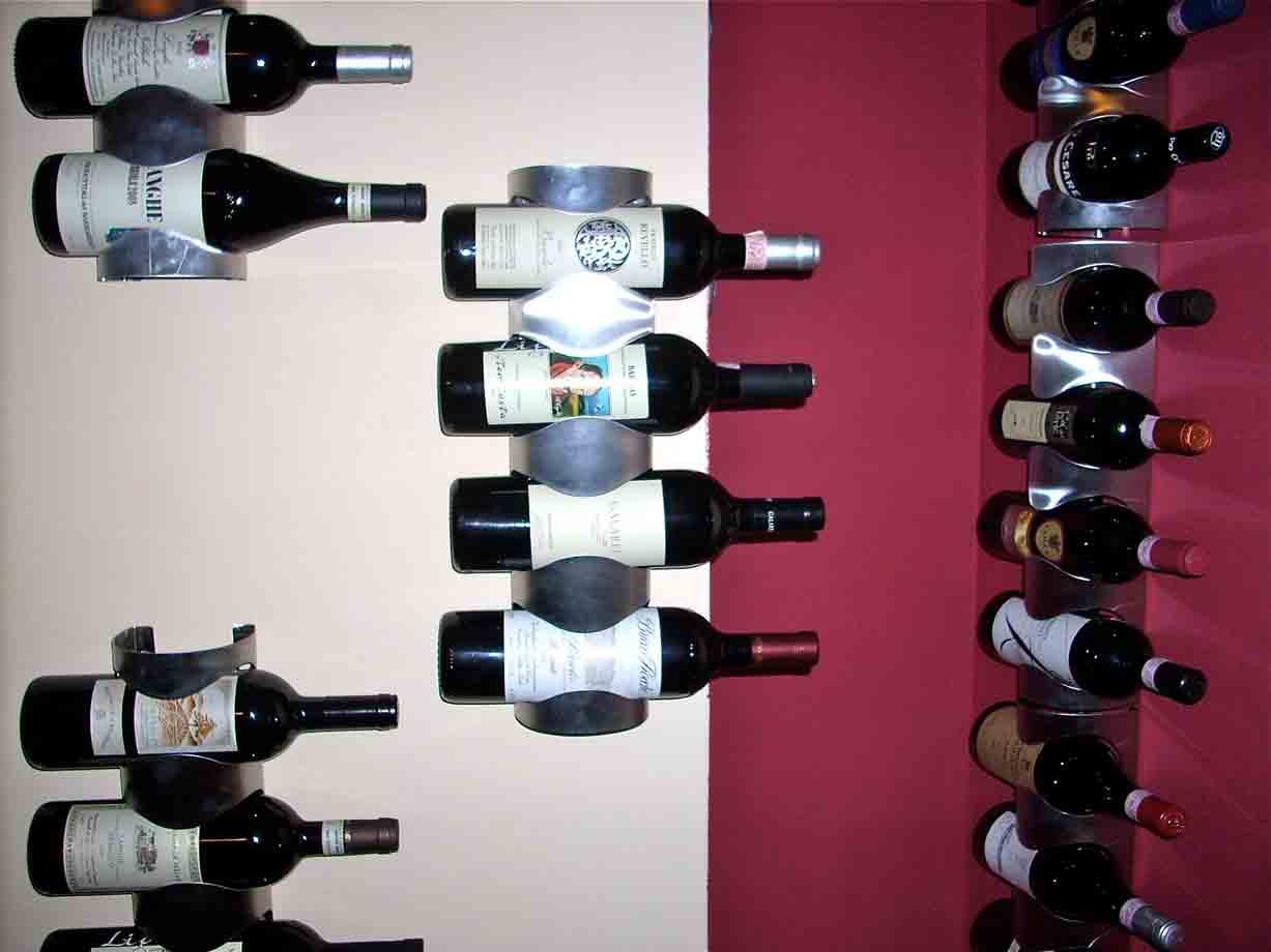 Degustazione di vini selezionati presso la Vinoteca Malò