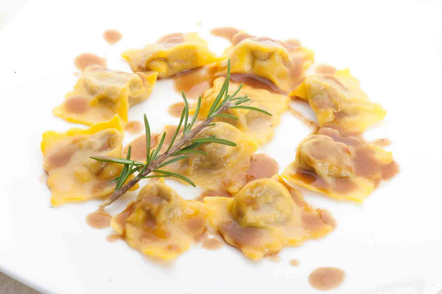 Prelibatezze del Ristorante La Fioraia di Castello di Annone