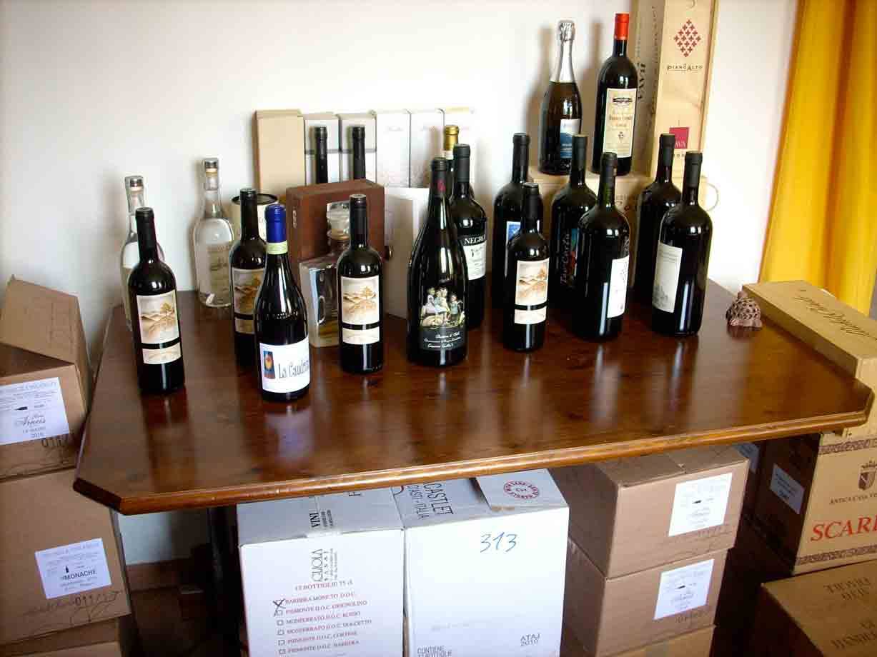 Ampia scelta di vini presso il Ristorante della Stazione di Montegrosso d'Asti
