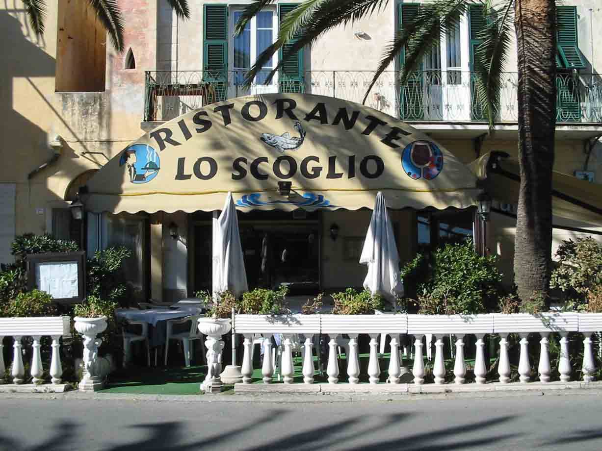 Entrata del Ristorante Lo Scoglio di Pietra Ligure