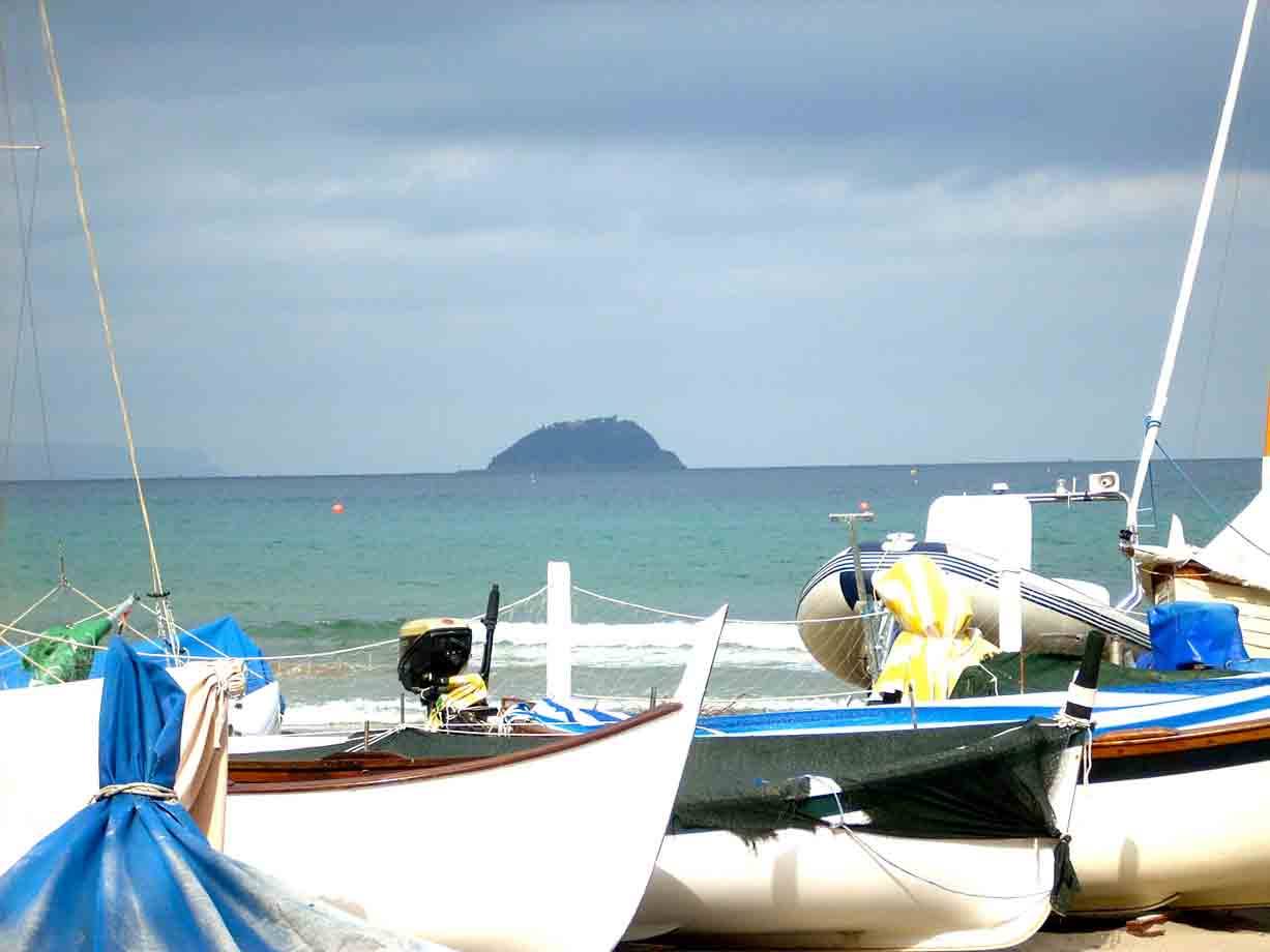 L'Isola Gallinara vista da Laigueglia