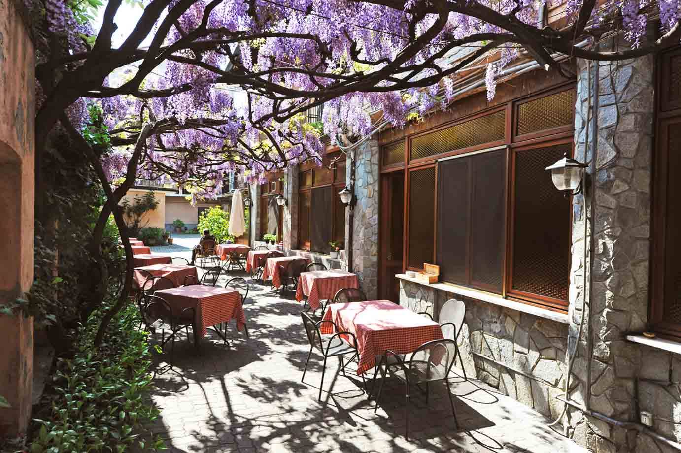 Il dehor del Ristorante Battaglino