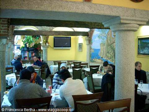 Presso il Ristorante Marechiaro