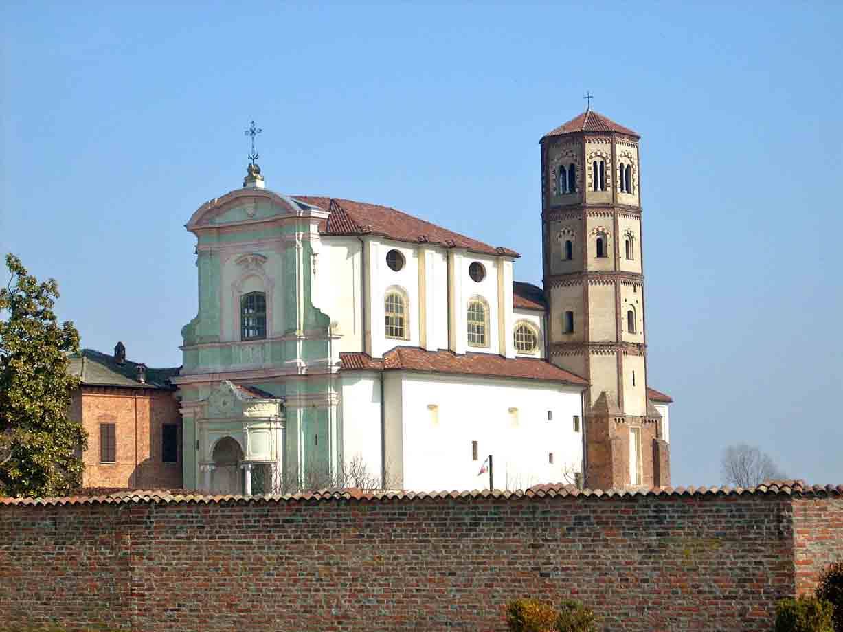 Presso l'Abbazia di Santa Maria di Lucedio
