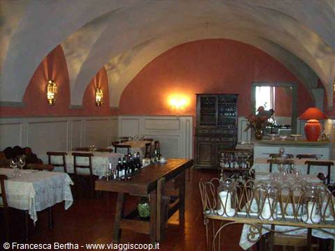 Nelle splendide sale del Ristorante Cantine del Gavi
