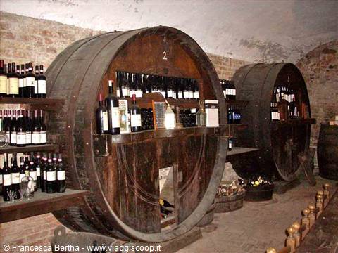 Presso la cantina del Ristorante Cantine del Gavi