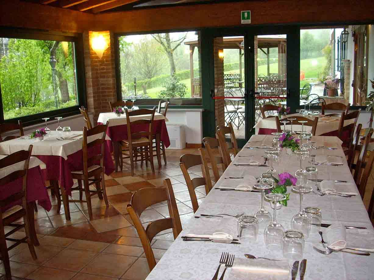 Nella sala della Locanda dell'Arzente