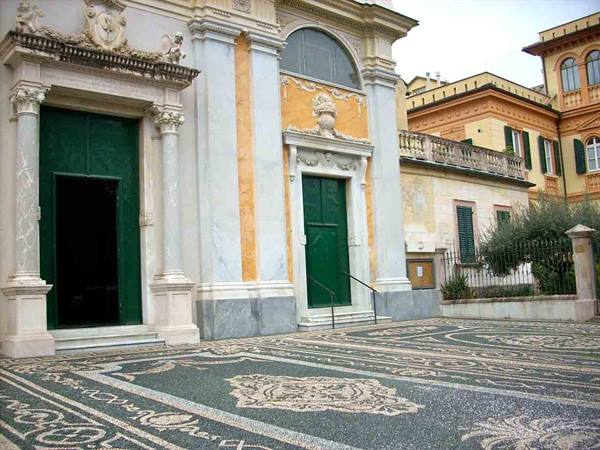 Il sacrato della Chiesa di S. Michele Arcangelo