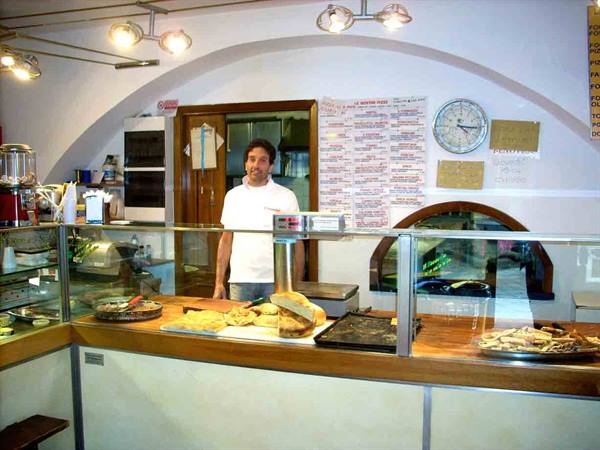 Presso il Focacciaio, Stefano Campodonico, uno dei titolari