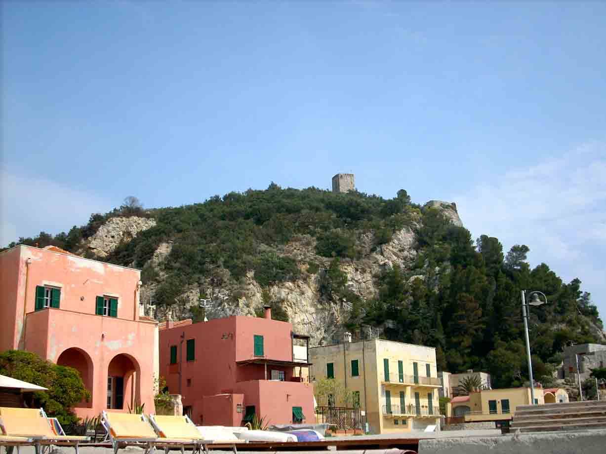 La spiaggia di Varigotti