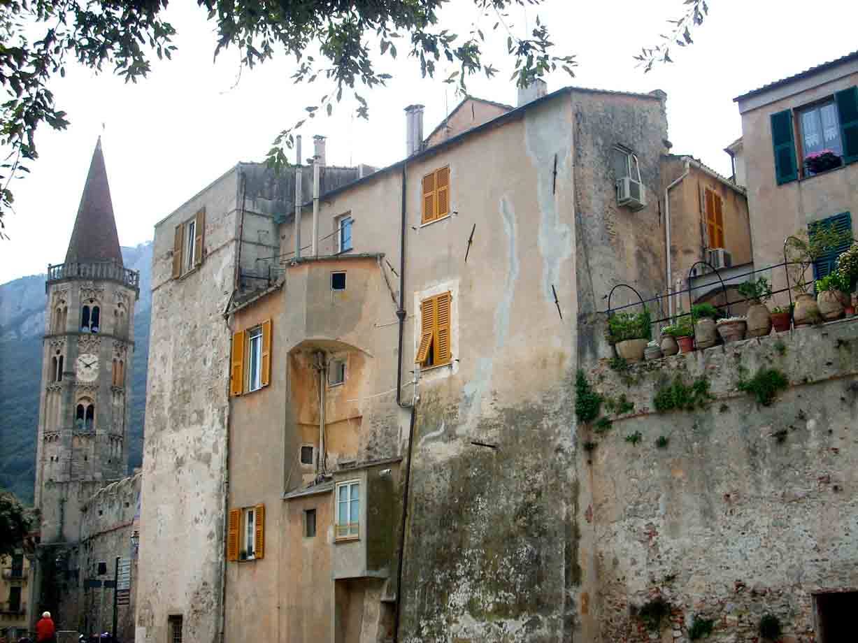 Veduta di Finalborgo