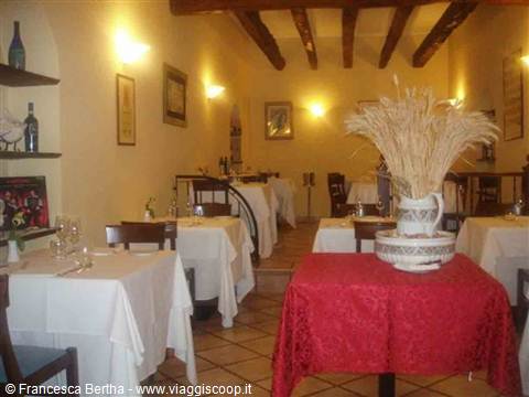 Nella sala del Ristorante Il Trovatore