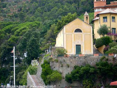 Sapore di mare tra torri antiche e calette nascoste: una giornata a Bonassola