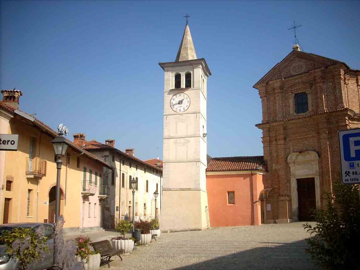Confraternita di Santa Croce e il Campanile di Santa Maria