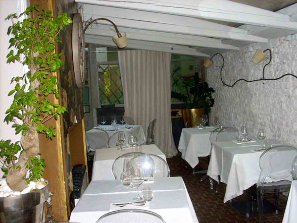 Nelle eleganti sale del Ristorante Pizzeria Al Castello