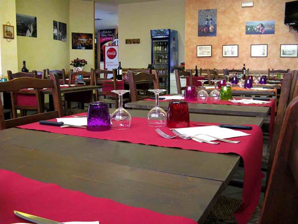 Presso la Trattoria Tramaglino