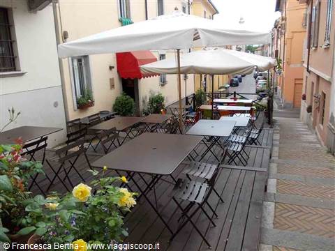 Nel dehor del Ristorante Muntà di Ratt